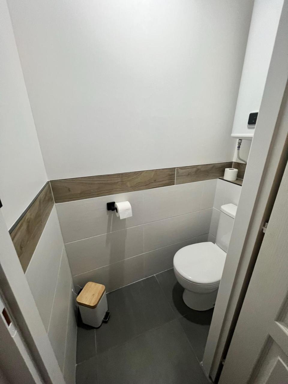 Studio Cosy Pour 2 Personnes A Thuir Apartamento Exterior foto